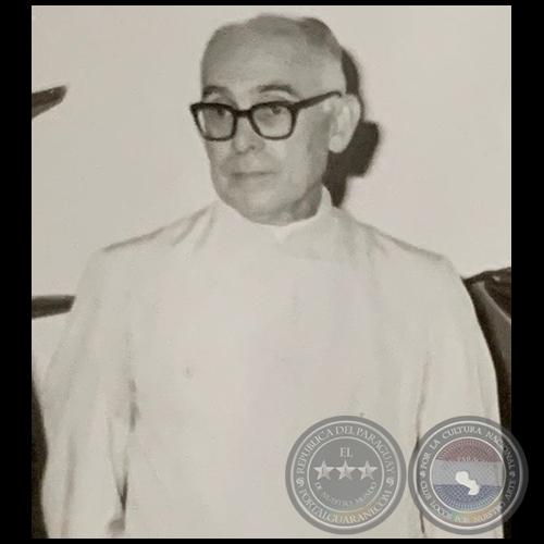 AGUSTÍN  BLUJAKI (+)